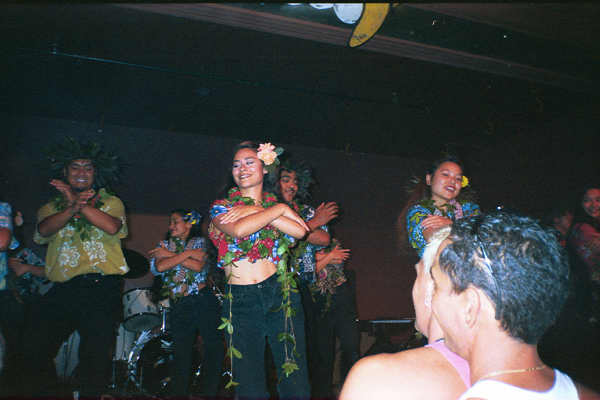photo003.jpg (25695 bytes)