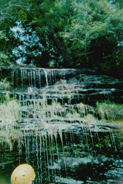 img06a.jpg (83940 bytes)